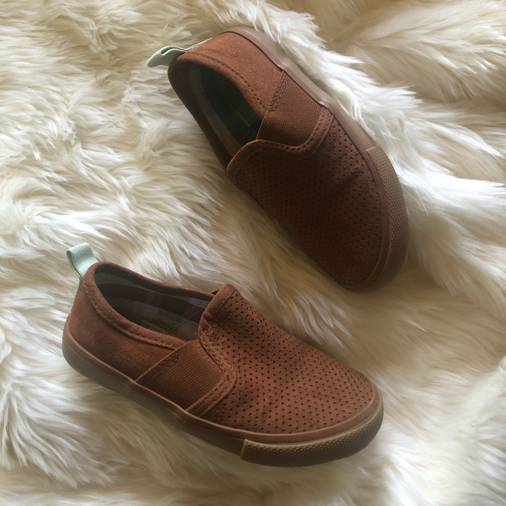 Boys shoes